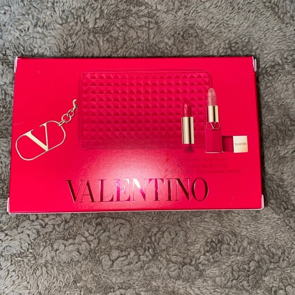 NIB- Valentino minirosso Lipstick Trip Set with Bag